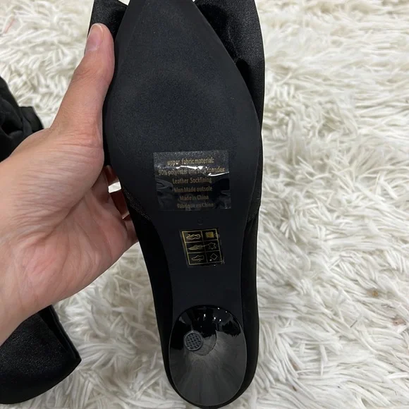 Jeffrey Campbell Women's Convince Bow Pointed Toe Pumps - Picture 5 of 7